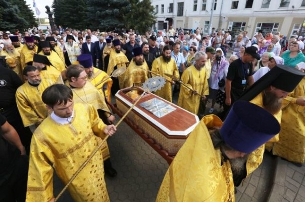 Мощи святого Феодора Ушакова привезли в Санкт-Петербург