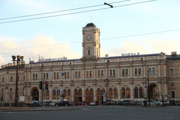 На Московском вокзале задержали 16-летнюю девушку, сбежавшую из дома в Иваново