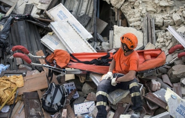 Ренци: Землетрясение в Италии забрало по крайней мере 120 жизней