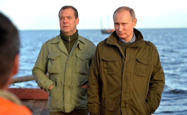 Путин с Медведевым отдохнули на Ильмене
