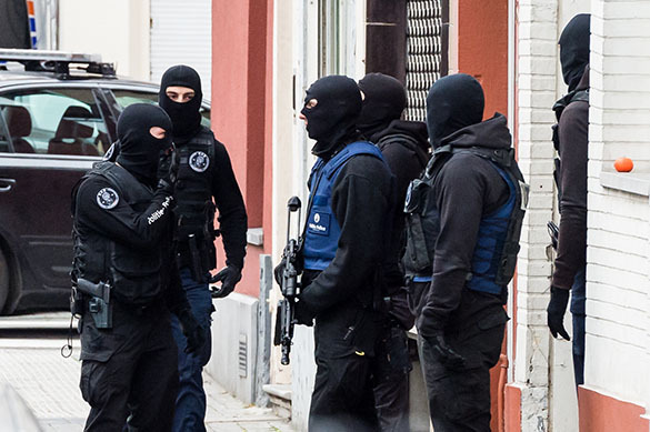 Мужчина с ножом атаковал 2-х полицейских в Брюсселе