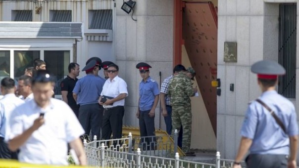 Служба нацбезопасности Киргизии: взрыв у посольства Китайская народная республика организовали уйгуры