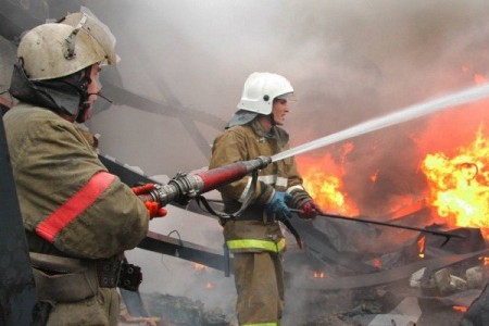 В Ростове спасли 3-х человек из горящей гостиницы в бизнес-центре «Евразийский»