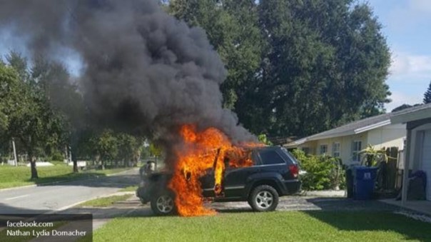 Во Флориде сломанный Galaxy Note 7 поджог целый автомобиль