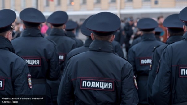В Петербурге двое молодых мужчин избили и изнасиловали воспитательницу детсада