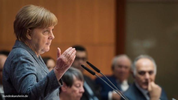 Меркель о беженцах: я бы больше не хотела употреблять фразу «Мы справимся»