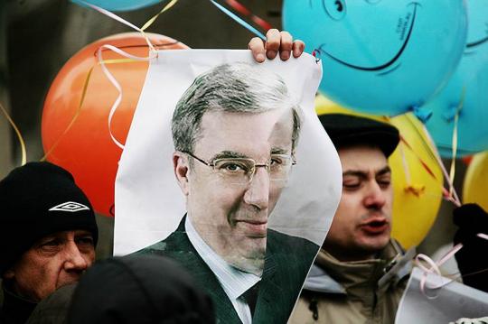 В Красноярском крае требуют отставки губернатора Виктора Толоконского