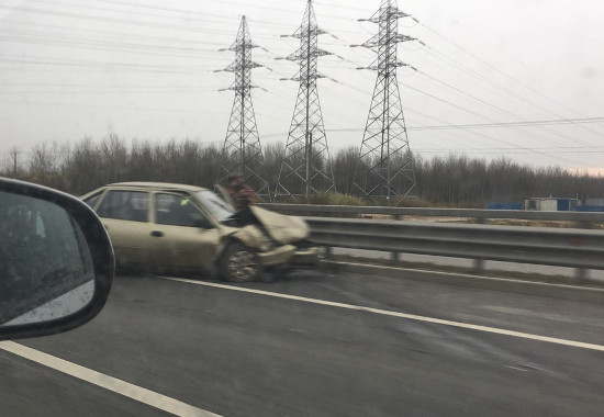 5 авто поучаствовали в массовом ДТП на КАД