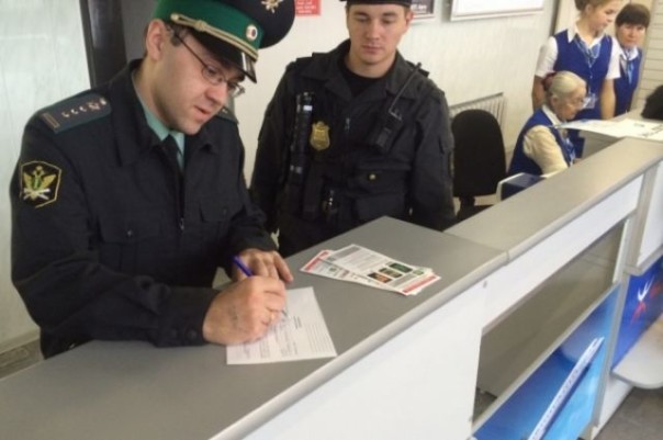 В аэропорту Ижевска судебные приставы задержали четырех должников