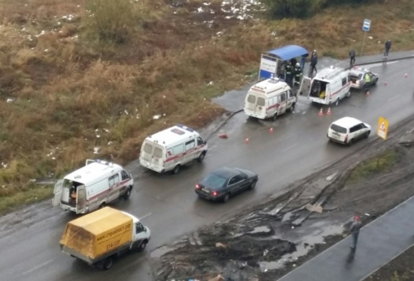В Омске шофёр сбил женщину с тремя детьми и исчез