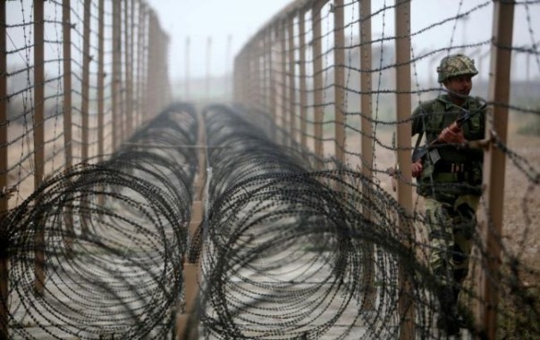 Боевики напали на индийскую военную базу в Кашмире