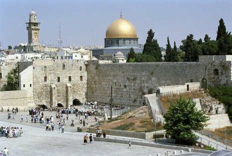 Двое пострадавших при теракте на остановке в Иерусалиме скончались
