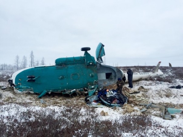 На Ямале следователи завершили осмотр места крушения вертолета Ми-8