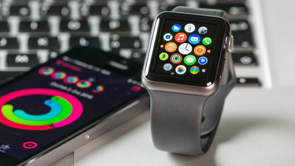 В РФ снизились цены на первое поколение Apple Watch