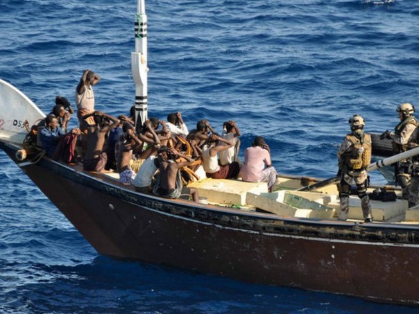 Из пиратского плена в Сомали освободились 26 моряков