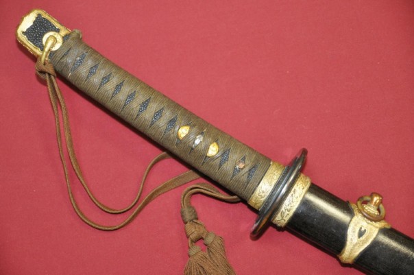 В Японии в древней гробнице отыскали уникальные мечи