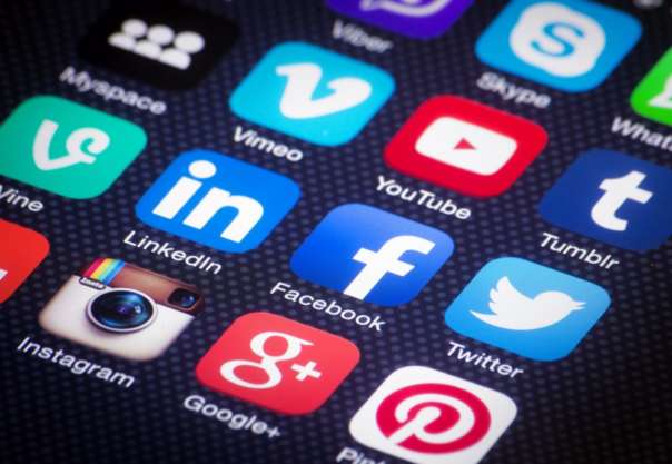Русские подростки используют интернет только для общения в социальных сетях — Исследование