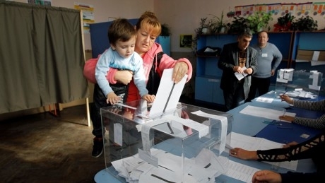 Социалист против проевропейского кандидата — Выборы в Болгарии