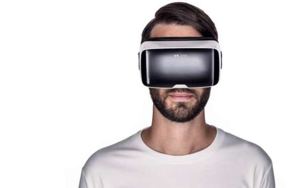 Компания Apple разрабатывает очки виртуальной реальности