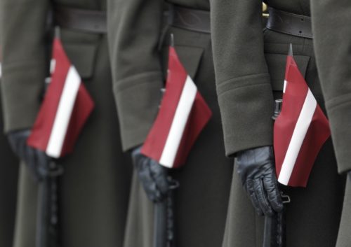Латвия предложила Российской Федерации обсудить военную напряженность на границе