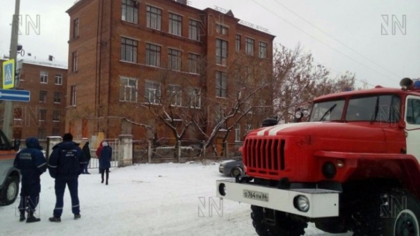 Бомбу ищут в школе № 1 Нижнего Тагила