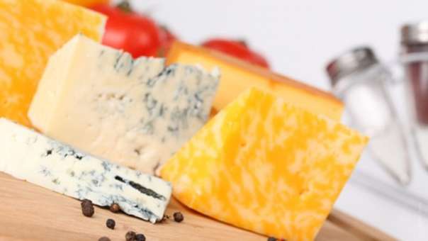 Доказано, что сыр с плесенью продлевает жизнь