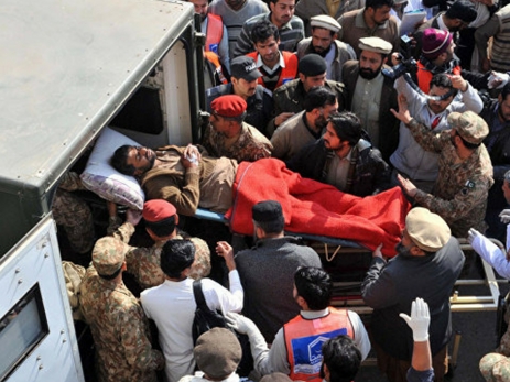 Погибли 52 человека, не менее 100 ранены — Теракт в Пакистане
