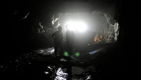 Число погибших взрыва на шахте в КНР выросло до 32