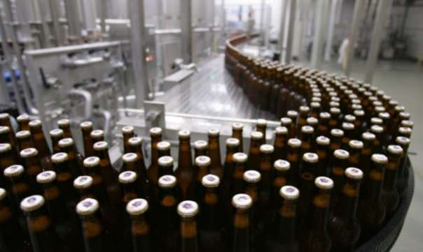 Не менее 70 тыс. бутылок пива найдены на складе нелегального алкоголя в Новосибирске
