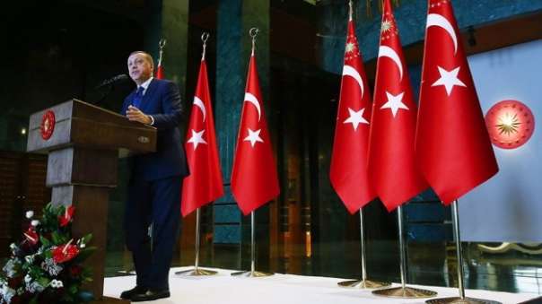 Турецкий парламент одобрил поправки к Конституции страны
