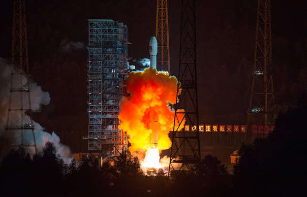 КНР удачно вывел на орбиту экспериментальный телекоммуникационный спутник