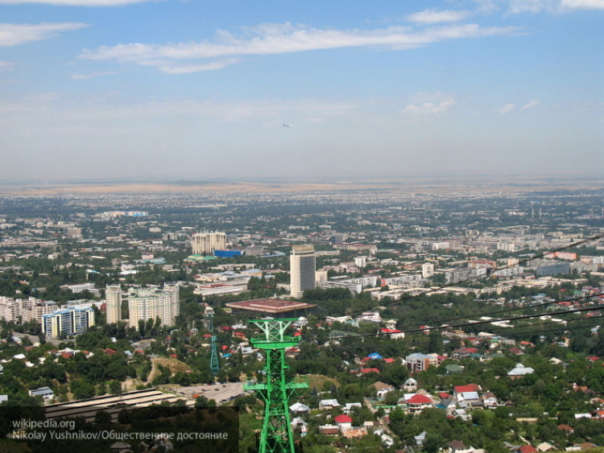 В Казахстане обрушилась часть многоэтажного дома