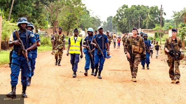 В Кот-д'Ивуаре солдаты подняли бунт в трех городах В Кот-д'Ивуаре солдаты подняли бунт в трех городах