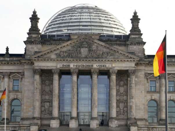 Президент Германии назначил выборы в бундестаг на 24 сентября 2017-ого