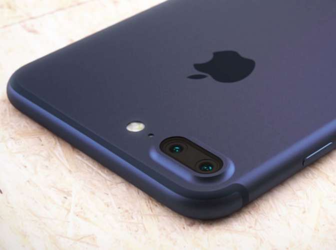 Цена на iPhone 7 Plus в Российской Федерации упала до критической отметки