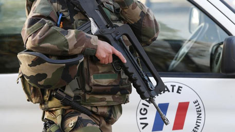 У французских солдат украли оружие, пока они были в McDonald’s