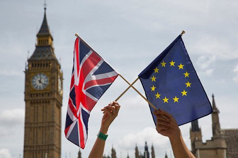 Британский парламент приступил к обсуждению законодательного проекта по Brexit