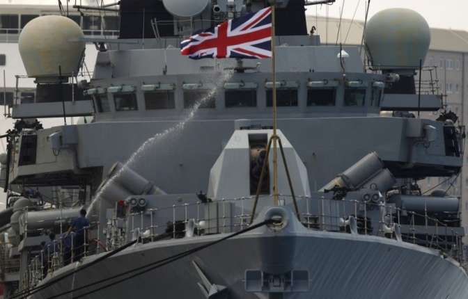 Великобритания отправляет эсминец в акваторию Черного моря