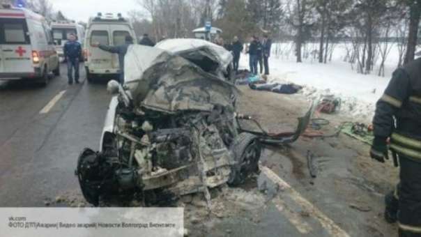 В Ленобласти три человека погибли в трагедии с автобусом