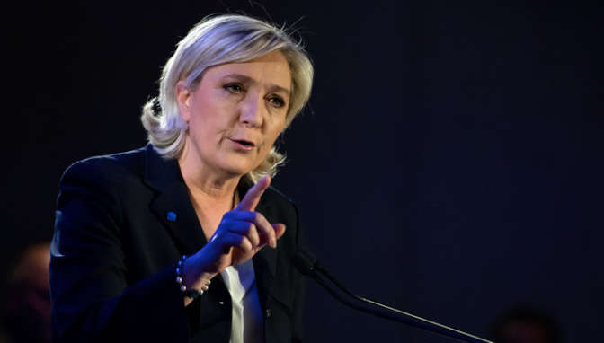 Фийон опередит Ле Пен во втором туре выборов