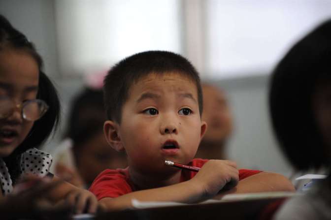 Двое детей погибли в итоге давки в младшей школе в КНР