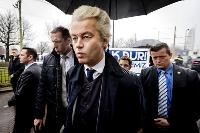 На парламентских выборах в Нидерландах лидирует партия действующего премьера