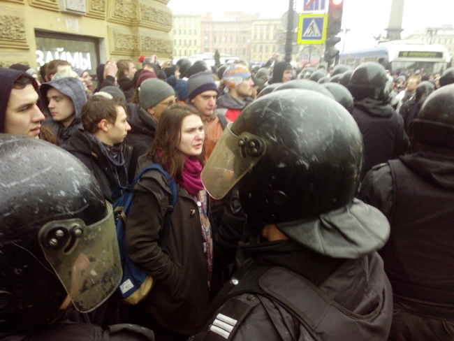 В Петербурге задержали не менее 130 участников акции оппозиции