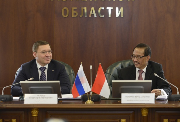 Якушев обсудил с послом Индонезии вероятные сферы сотрудничества