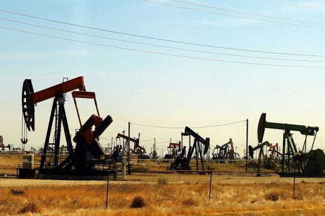 Уполномоченные Эр-Рияда предостерегли нефтяные компании США от надежд на заморозку добычи