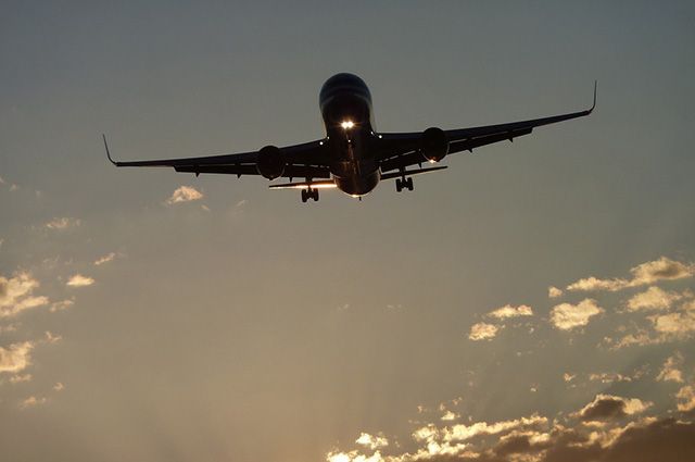 Электронные устройства на рейсах ряда авиакомпаний в США запретят