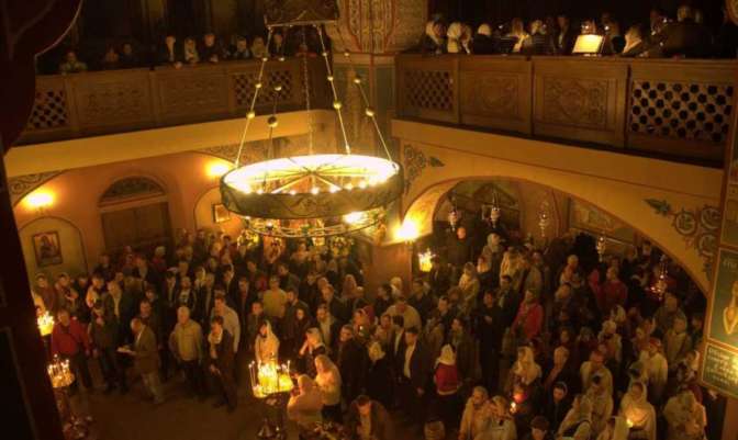 Пасхальное богослужение — самая красивая церемония в православной религии
