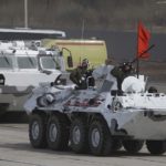 МО РФ опубликовало кадры подготовки экипажей боевой техники к Параду Победы