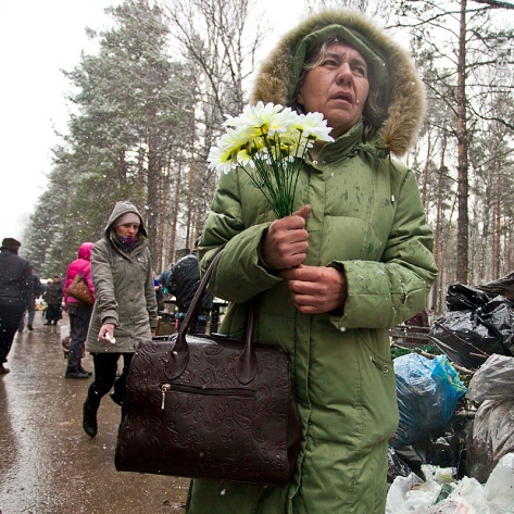 Дополнительные автобусы до кладбищ пустят в канун Радоницы в Челябинске