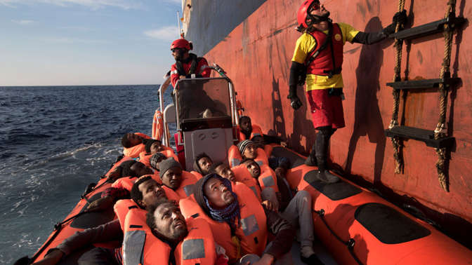 В Средиземном море спасли не менее 2-х тыс. мигрантов